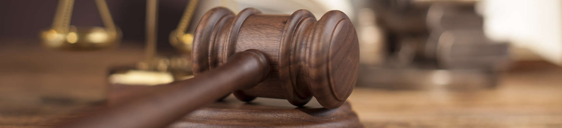 judge's gavel and justice scales