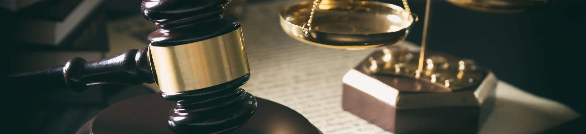 judge's gavel and justice scales